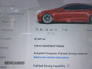 2017 Tesla Model S 60 z VIN 5YJSA1E18HF178698, wystawiony jako IAAI lot #42627397 z przebiegiem 87 301 mil mil oraz . Historia ofert i sprzedaży dostępna na DreamBid. Obrazek 15.