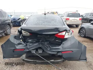 2016 Ford Fiesta SE z VIN 3FADP4BJ0GM144445, wystawiony jako IAAI lot #41532574 z przebiegiem 110 324 mil mil oraz . Historia ofert i sprzedaży dostępna na DreamBid. Obrazek 6.
