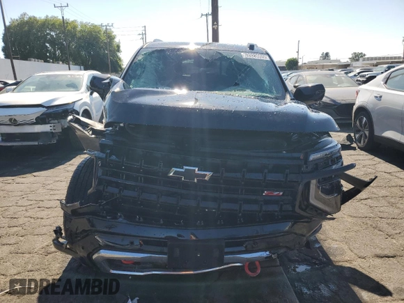 2025 Chevrolet Tahoe Z71 with VIN 1GNS6PRD8SR202788, listed as a Copart auction lot 63323005 with 14,824 mi miles and Clean title. Bid and sale history available at DreamBid. Image 5.