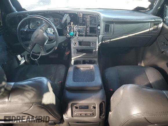 2005 GMC Sierra 1500 with VIN 1GTJC33255F907583, listed as a Copart auction lot 77574284 with Not Provided miles and Clean Title. Bid and sale history available at DreamBid. Image 8.