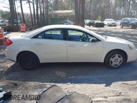 2008 Pontiac G6 1SV Value Leader with VIN 1G2ZF57B284297954, listed as a IAAI auction lot 41864563 with 203,678 mi miles. Bid and sale history available at carsss.com. Image 14.
