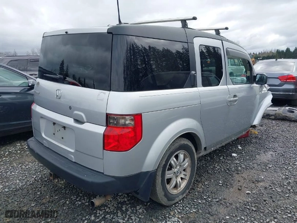 2008 Honda Element EX with VIN 5J6YH28788L019103, listed as a IAAI auction lot 41691495 with 247,286 mi miles. Bid and sale history available at carsss.com. Image 4.