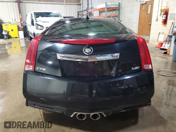 2013 Cadillac CTS-V z VIN 1G6DV1EP3D0102349, wystawiony jako Copart lot #43710885 z przebiegiem Nie podano mil oraz Czysty tytuł • Clean title. Historia ofert i sprzedaży dostępna na DreamBid. Obrazek 6.