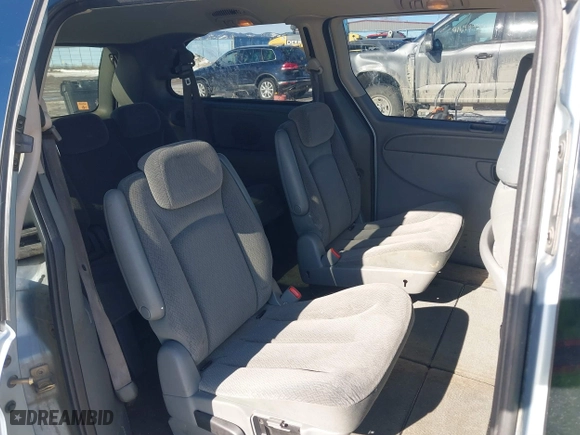 2006 Dodge Grand Caravan SXT with VIN 2D4GP44L86R600904, listed as a IAAI auction lot 41645249 with 153,192 mi miles. Bid and sale history available at carsss.com. Image 8.