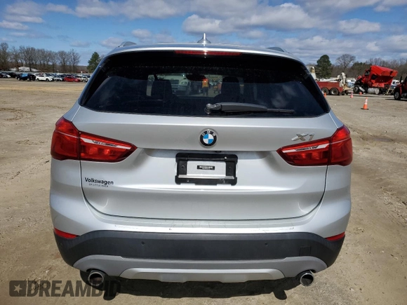 2018 BMW X1 xDrive28i with VIN WBXHT3C39J5K25722, listed as a Copart auction lot 46668855 with 63,533 mi miles and Salvage Title. Bid and sale history available at carsss.com. Image 6.