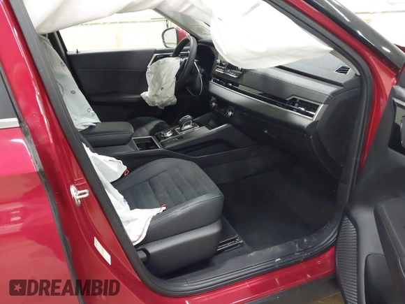2023 Mitsubishi Outlander SE z VIN JA4J4UA86PZ048784, wystawiony jako IAAI lot #42133838 z przebiegiem 10 680 mil mil oraz . Historia ofert i sprzedaży dostępna na DreamBid. Obrazek 5.