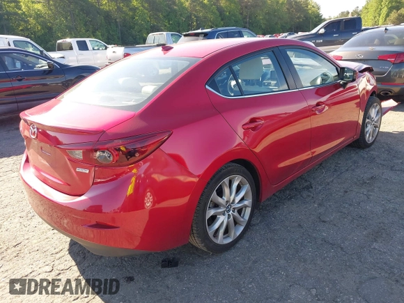 2015 Mazda 3 S Grand Touring z VIN JM1BM1W36F1253699, wystawiony jako IAAI lot #42204557 z przebiegiem 132 626 mil mil oraz . Historia ofert i sprzedaży dostępna na DreamBid. Obrazek 4.