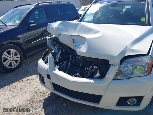 2012 Mercedes-Benz GLK-Class GLK 350 with VIN WDCGG8HB4CF718662, listed as a IAAI auction lot 41836595 with 216,433 mi miles. Bid and sale history available at carsss.com. Image 6.