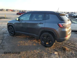 2020 Jeep Compass Latitude with VIN 3C4NJCBB7LT257392, listed as a Copart auction lot 47266465 with 68,883 mi miles and Salvage Title. Bid and sale history available at carsss.com. Image 2.