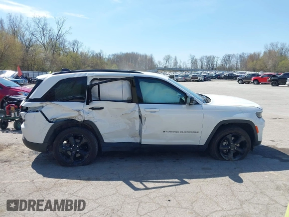 2024 Jeep Grand Cherokee Limited with VIN 1C4RJHBG5R8600766, listed as a IAAI auction lot 42110938 with 13,188 mi miles and . Bid and sale history available at DreamBid. Image 13.