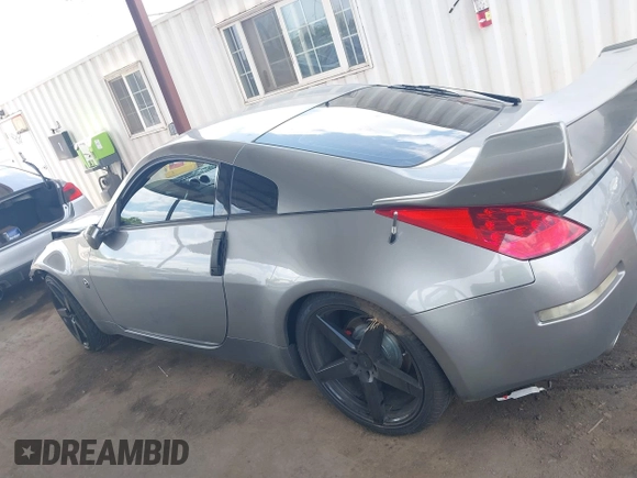 2006 Nissan 350Z Grand Touring with VIN JN1AZ34D56M310867, listed as a IAAI auction lot 42053867 with 215,514 mi miles. Bid and sale history available at carsss.com. Image 14.