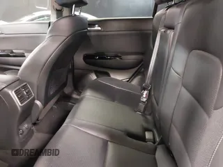 2020 Kia Sportage EX z VIN KNDPNCAC6L7696725, wystawiony jako IAAI lot #41837807 z przebiegiem 51 817 mil mil oraz . Historia ofert i sprzedaży dostępna na DreamBid. Obrazek 8.
