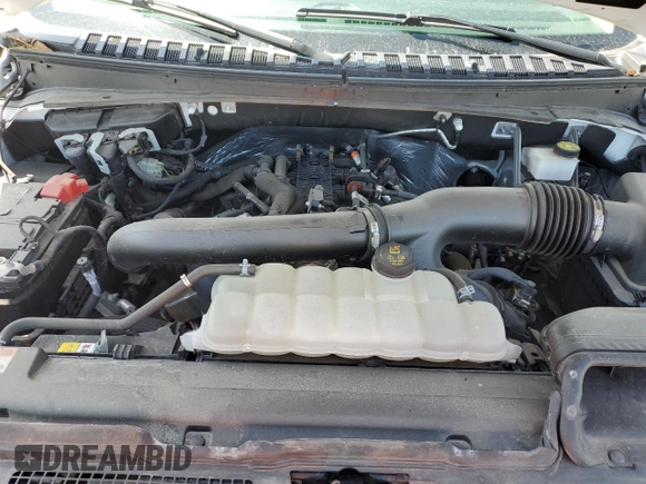 2023 Ford Expedition Max XLT z VIN 1FMJK1J84PEA29728, wystawiony jako Copart lot #54223025 z przebiegiem 64 791 mil mil oraz Nie do naprawy • Non repairable. Historia ofert i sprzedaży dostępna na DreamBid. Obrazek 12.