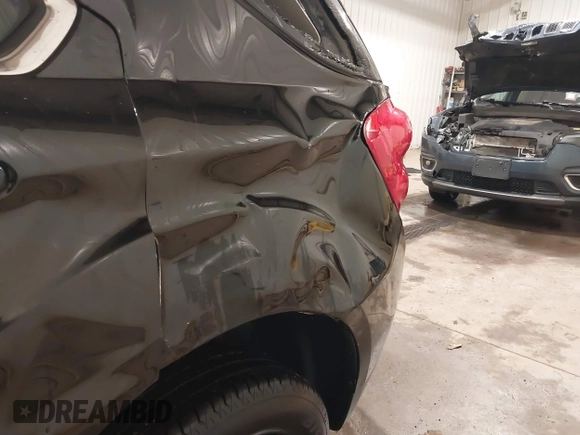 2014 Chevrolet Equinox LT with VIN 2GNFLGEKXE6251067, listed as a IAAI auction lot 41263219 with 85,744 mi miles. Bid and sale history available at carsss.com. Image 13.