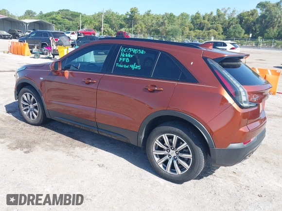 2019 Cadillac XT4 FWD Sport z VIN 1GYFZER4XKF103780, wystawiony jako IAAI lot #42171306 z przebiegiem 99 260 mil mil oraz . Historia ofert i sprzedaży dostępna na DreamBid. Obrazek 3.
