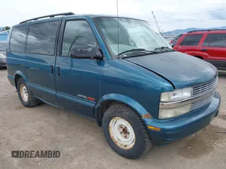 2000 Chevrolet Astro z VIN 1GNEL19W4YB140019, wystawiony jako IAAI lot #42234299 z przebiegiem 226 100 mil mil oraz . Historia ofert i sprzedaży dostępna na DreamBid. Obrazek 1.