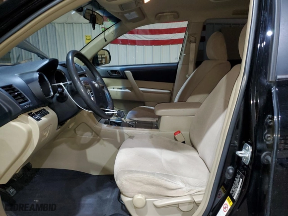 2013 Toyota Highlander with VIN 5TDBK3EH0DS200284, listed as a Copart auction lot 46678105 with 180,456 mi miles and Salvage Title. Bid and sale history available at carsss.com. Image 7.