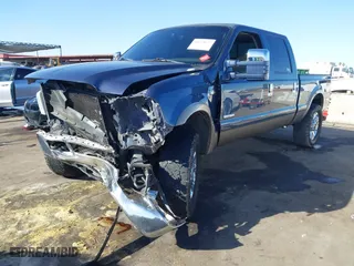 2005 Ford Super Duty F-250 XL with VIN 1FTSW21P45EC38751, listed as a IAAI auction lot 41333037 with 215,025 mi miles. Bid and sale history available at carsss.com. Image 18.