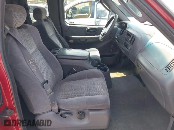 2002 Ford F-150 XL with VIN 1FTRX17LX2NB30978, listed as a IAAI auction lot 41979756 with 225,030 mi miles. Bid and sale history available at carsss.com. Image 5.