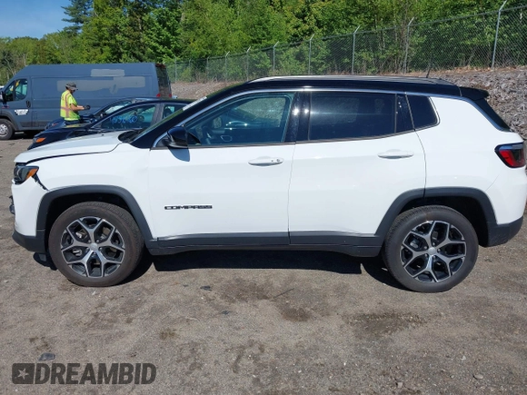 2024 Jeep Compass Limited с VIN 3C4NJDCN0RT164821, выставлен на аукционе IAAI как лот 42352628 с пробегом 8 203 миль миль и . История ставок и продаж доступна на DreamBid. Изображение 14.