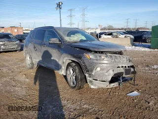 2024 Jeep Compass Latitude с VIN 3C4NJDBNXRT585916, выставлен на аукционе Copart как лот 42536685 с пробегом 12 309 миль миль и Списание • Salvage title. История ставок и продаж доступна на DreamBid. Изображение 4.