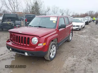 2013 Jeep Patriot Limited z VIN 1C4NJRCB8DD222448, wystawiony jako IAAI lot #41920302 z przebiegiem 177 959 mil mil oraz . Historia ofert i sprzedaży dostępna na DreamBid. Obrazek 2.