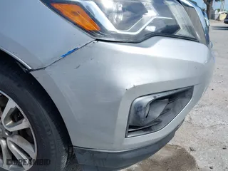 2013 Nissan Pathfinder SL with VIN 5N1AR2MM8DC679194, listed as a IAAI auction lot 41930209 with 182,959 mi miles. Bid and sale history available at carsss.com. Image 11.