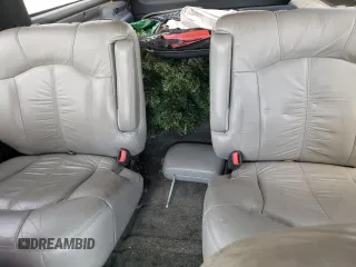2001 Chevrolet Suburban LT z VIN 3GNFK16T91G263331, wystawiony jako Copart lot #47511634 z przebiegiem Nie podano mil oraz Szkoda całkowita • Salvage title. Historia ofert i sprzedaży dostępna na DreamBid. Obrazek 10.
