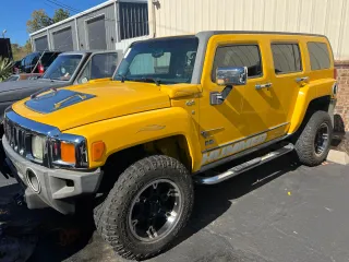 2007 Hummer H3 SUV with VIN 5GTDN13E278167948, listed as a Copart auction lot 78698974 with 123,909 mi miles and Clean Title. Bid and sale history available at carsss.com. Image 2.