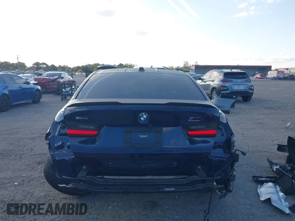 2023 BMW M3 Competition xDrive z VIN WBS43AY07PFP49042, wystawiony jako IAAI lot #41515546 z przebiegiem 10 406 mil mil oraz . Historia ofert i sprzedaży dostępna na DreamBid. Obrazek 6.