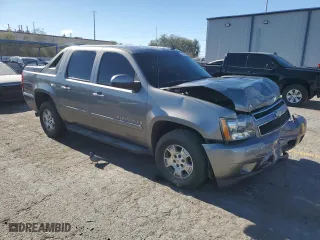 2009 Chevrolet Avalanche LT w/2LT with VIN 3GNFK22019G211916, listed as a Copart auction lot 88805205 with 146,677 mi miles and Salvage Title. Bid and sale history available at carsss.com. Image 4.