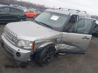 2013 Land Rover LR4 HSE z VIN SALAG2D42DA673308, wystawiony jako IAAI lot #41673319 z przebiegiem 191 984 mil mil oraz . Historia ofert i sprzedaży dostępna na DreamBid. Obrazek 2.