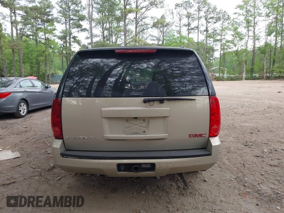 2008 GMC Yukon XL SLT 4SB with VIN 1GKFC16J28R107117, listed as a IAAI auction lot 42094539 with 197,311 mi miles and . Bid and sale history available at carsss.com. Image 16.