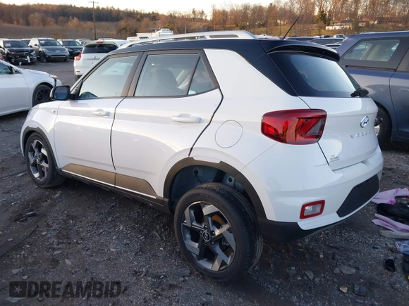 2024 Hyundai Venue SEL with VIN KMHRC8A39RU327634, listed as a IAAI auction lot 41185940 with 1,486 mi miles and . Bid and sale history available at DreamBid. Image 3.
