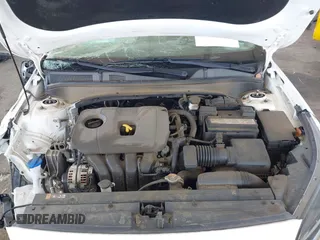 2022 Kia Forte LXS z VIN 3KPF24AD2NE425361, wystawiony jako IAAI lot #42004084 z przebiegiem 61 465 mil mil oraz . Historia ofert i sprzedaży dostępna na DreamBid. Obrazek 10.