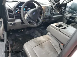 2019 Ford F-350 XL with VIN 1FT8W3A68KEC83176, listed as a Copart auction lot 87997915 with 275,052 mi miles and Salvage title. Bid and sale history available at DreamBid. Image 8.