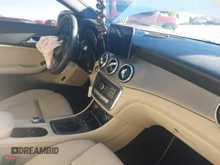 2017 Mercedes-Benz CLA 250 z VIN WDDSJ4EB2HN441656, wystawiony jako IAAI lot #41335963 z przebiegiem 91 658 mil mil oraz . Historia ofert i sprzedaży dostępna na DreamBid. Obrazek 5.