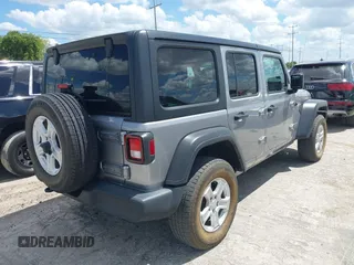 2021 Jeep Wrangler Unlimited Freedom z VIN 1C4HJXDN2MW544730, wystawiony jako IAAI lot #42624402 z przebiegiem 60 993 mil mil oraz . Historia ofert i sprzedaży dostępna na DreamBid. Obrazek 4.