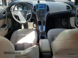 2015 Buick Verano Group z VIN 1G4PS5SK0F4183790, wystawiony jako Copart lot #47796315 z przebiegiem 108 390 mil mil oraz Szkoda całkowita • Salvage title. Historia ofert i sprzedaży dostępna na DreamBid. Obrazek 8.