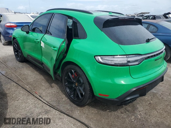 2022 Porsche Macan Turbo with VIN WP1AF2A58NLB32131, listed as a Copart auction lot 75404584 with Not provided miles and Non repairable. Bid and sale history available at DreamBid. Image 2.