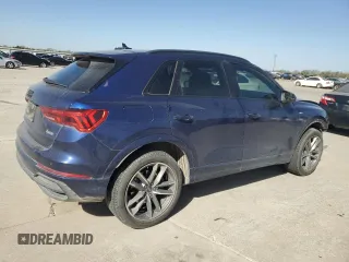 2023 Audi Q3 S line Premium z VIN WA1DECF38P1131083, wystawiony jako Copart lot #49589125 z przebiegiem 29 648 mil mil oraz Szkody całkowita. Historia ofert i sprzedaży dostępna na DreamBid. Obrazek 3.