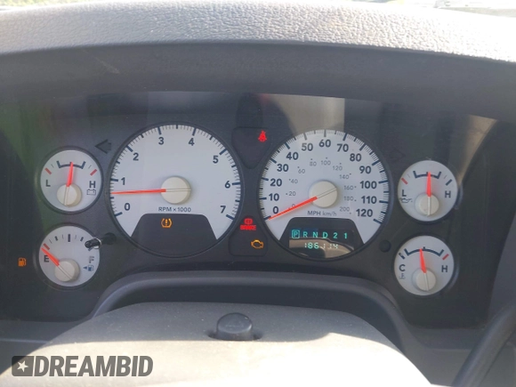 2008 Dodge 1500 SLT with VIN 1D7HU18268S543913, listed as a IAAI auction lot 42233740 with 186,114 mi miles and . Bid and sale history available at DreamBid. Image 7.