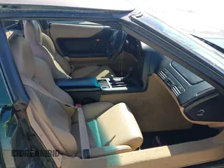 1995 Chevrolet Corvette z VIN 1G1YY22P7S5114691, wystawiony jako IAAI lot #41671037 z przebiegiem 129 384 mil mil oraz . Historia ofert i sprzedaży dostępna na DreamBid. Obrazek 5.