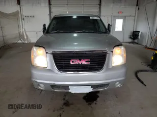 2010 GMC Yukon XL z VIN 1GKUKHE34AR126165, wystawiony jako Copart lot #52317135 z przebiegiem 234 675 mil mil oraz Tytuł czysty. Historia ofert i sprzedaży dostępna na DreamBid. Obrazek 5.