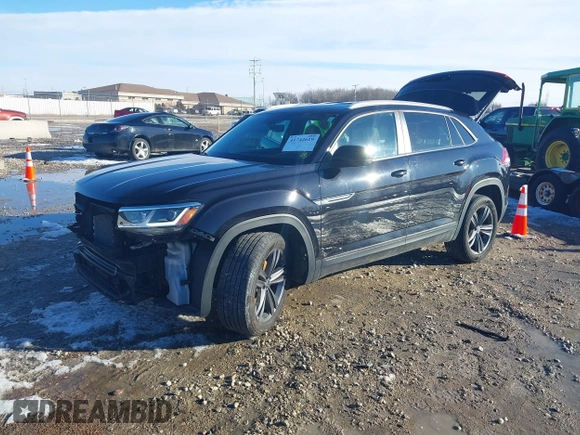 2020 Volkswagen Atlas SE with VIN 1V21E2CA9LC225525, listed as a IAAI auction lot 41742619 with 71,185 mi miles and . Bid and sale history available at DreamBid. Image 17.