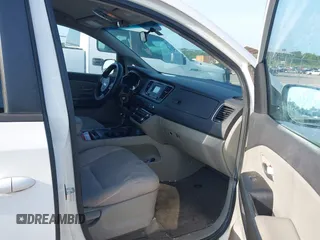 2016 Kia Sedona LX with VIN KNDMB5C17G6164432, listed as a IAAI auction lot 42206723 with 104,155 mi miles and . Bid and sale history available at DreamBid. Image 5.