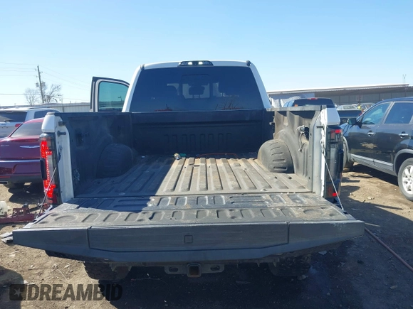 2017 Ford F-250 Lariat z VIN 1FT7W2BT4HED25460, wystawiony jako IAAI lot #41639705 z przebiegiem 178 349 mil mil oraz . Historia ofert i sprzedaży dostępna na DreamBid. Obrazek 16.