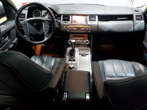 2011 Land Rover Range Rover Sport SC with VIN SALSH2E42BA708927, listed as a Copart auction lot 57239205 with 138,883 mi miles and Salvage title. Bid and sale history available at DreamBid. Image 8.
