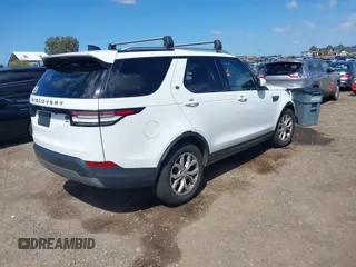 2017 Land Rover Discovery SE z VIN SALRGBBV3HA045164, wystawiony jako IAAI lot #41805125 z przebiegiem 54 773 mil mil oraz . Historia ofert i sprzedaży dostępna na DreamBid. Obrazek 4.