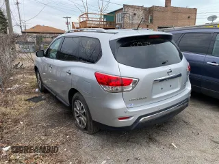 2013 Nissan Pathfinder SV with VIN 5N1AR2MM5DC602041, listed as a Copart auction lot 53397975 with 145,818 mi miles and Clean Title. Bid and sale history available at carsss.com. Image 3.